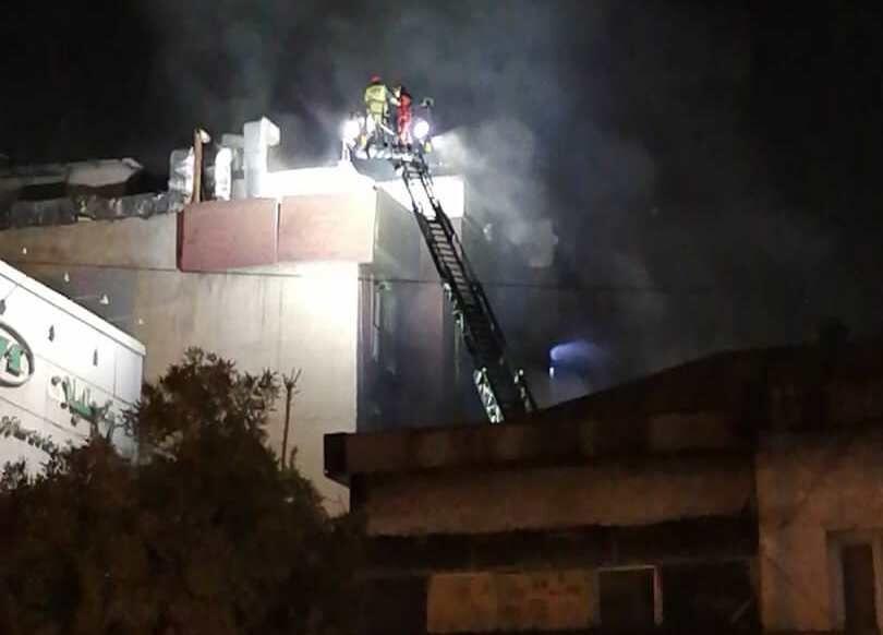 خبرنگاران هلال احمر تهران: 2 تیم جست وجو در آوار به محل حادثه خبرنگاران هلال احمر تهران: 2 تیم جست وجو در آوار به محل حادثه آتش سوزی اعزام شدند