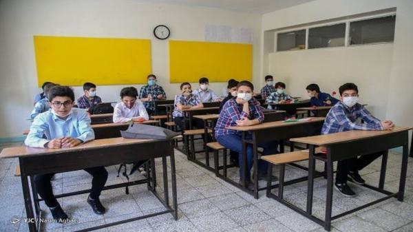 آموزش خودمراقبتی به نوجوانان آسیب های اجتماعی را کاهش می آموزش خودمراقبتی به نوجوانان آسیب های اجتماعی را کاهش می دهد