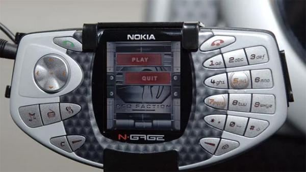 عجیب و غریب ترین گوشی ها و تلفن هایی که تا حالا ساخته شده اند